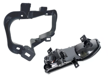 Load image into Gallery viewer, 2018 2019 2020 Nissan Kicks SR Front Bumper Fog Light Lamp With Bracket Left Driver Side - Texas-e-parts