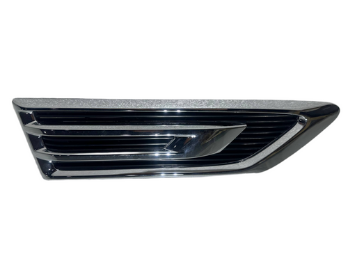 2018 2019 2020 2021 2022 2023 2024 Infiniti QX80 Front Fender Vent Grille Right Passenger Side Chrome