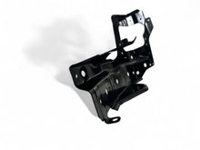 Load image into Gallery viewer, 2022 2023 2024 2025 GMC Sierra 1500 Left Front Bumper Outer Bracket Driver Side