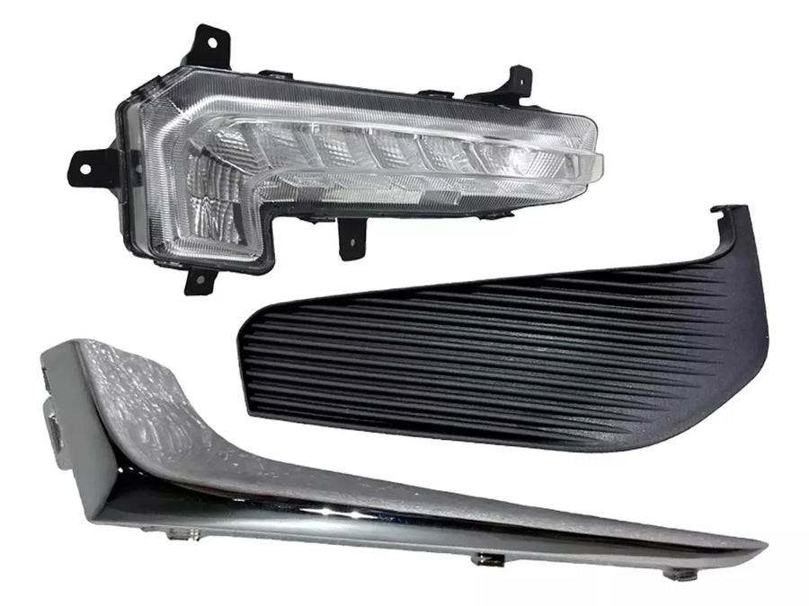 2016-2018 Chevrolet Malibu Front Bumper Running Light Lamp Cover Chrome Right Passenger Side - Texas-e-parts