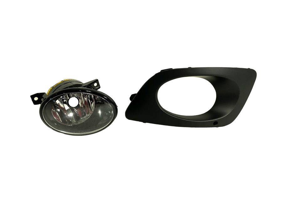 2014 2015 2016 2017 2018 Mercedes Benz Sprinter 1500 2500 3500 Front Bumper Fog Light Lamp With Cover Right Passenger Side - Texas-e-parts