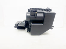 Load image into Gallery viewer, 2020 2021 2022 2023 Nissan Sentra 2.0L Air Intake Air Cleaner Box Housing Assembly